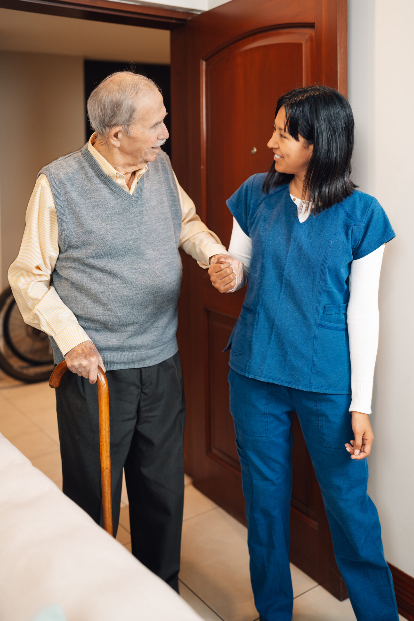 caregiver providing care at home services in San Francisco CA